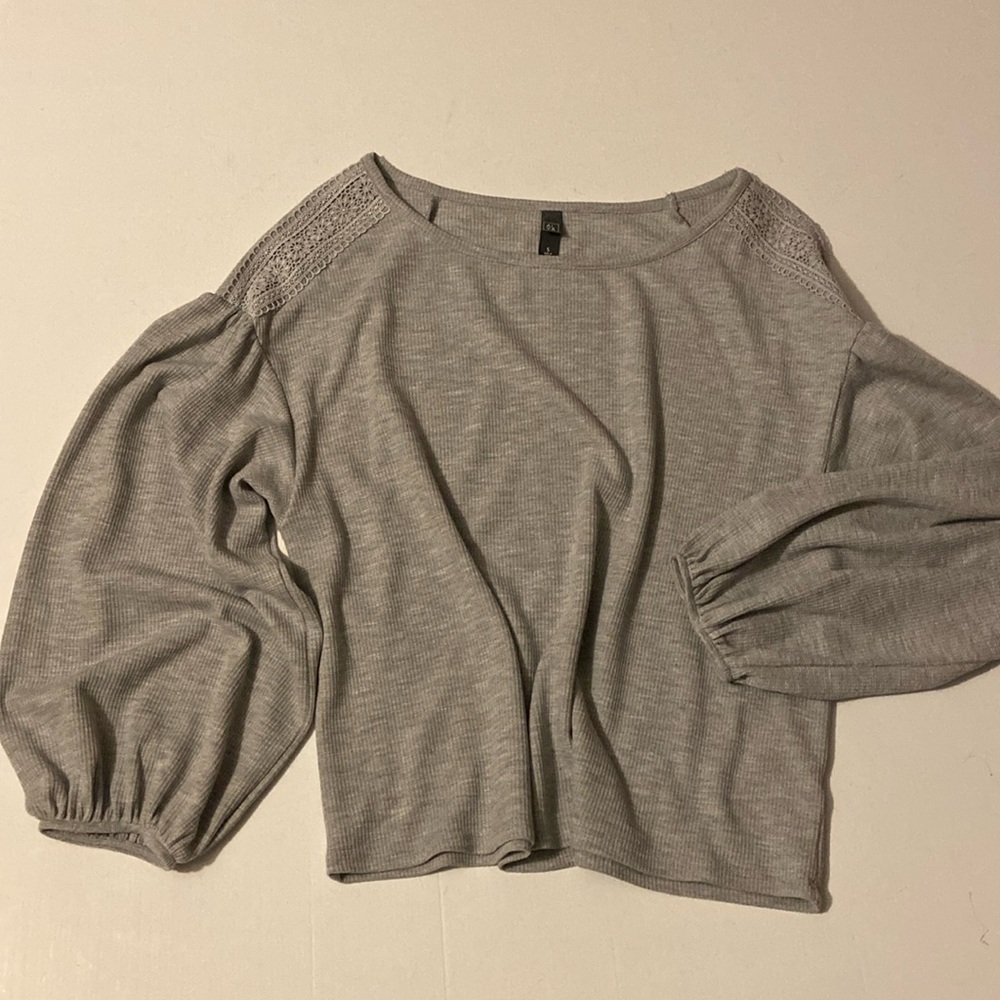 ALYA waffle shirt with bell sleeves